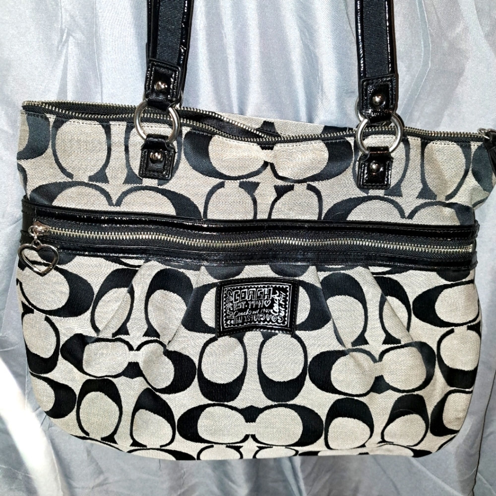 Coach Poppy Tote No.A1357-F22947